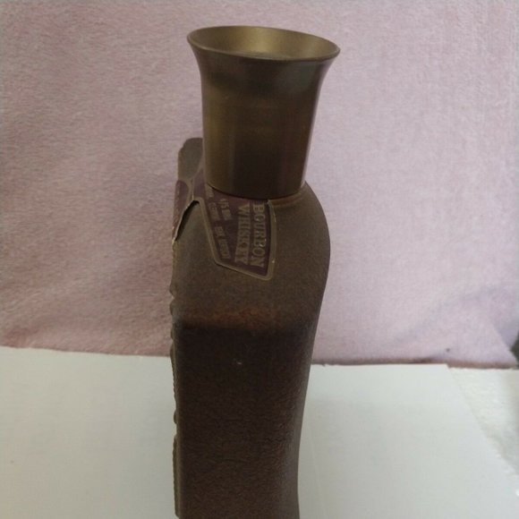 Vintage Jim Beam Choice Decanter "The Merry Lute Player" 1971 - Picture 5 of 11